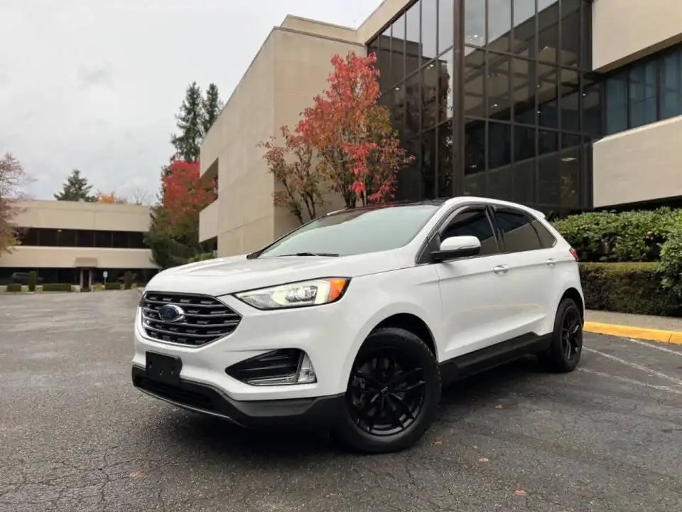 2019 Ford Edge SEL AWD's photo