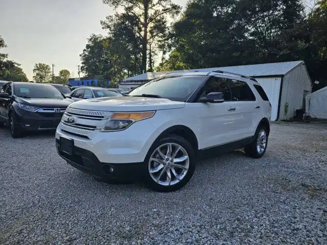 2014 Ford Explorer XLT's photo