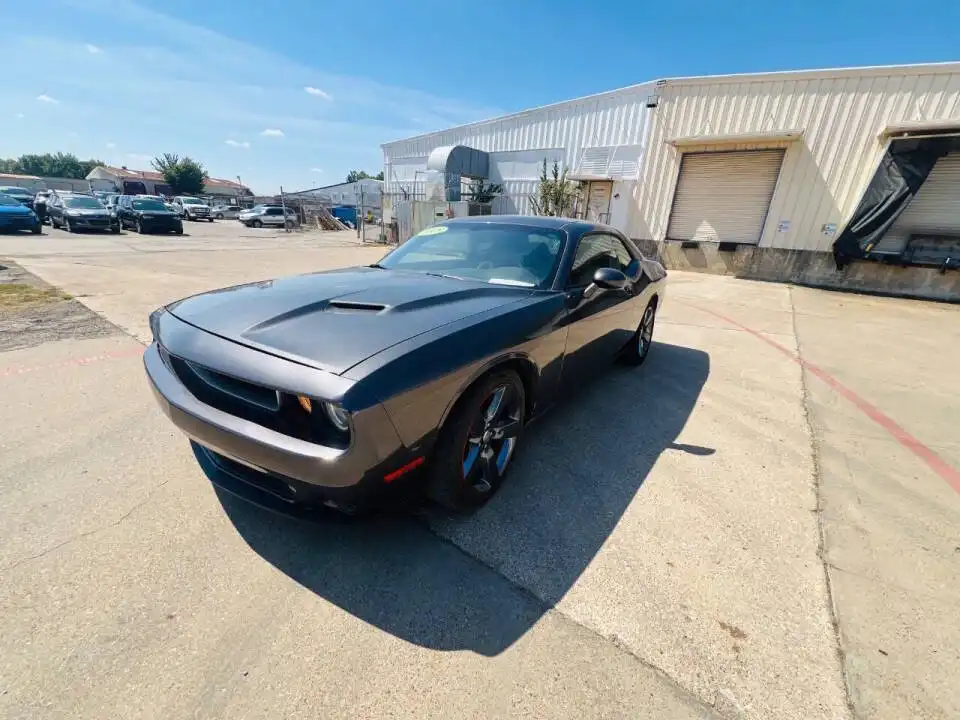 2018 Dodge Challenger SXT's photo