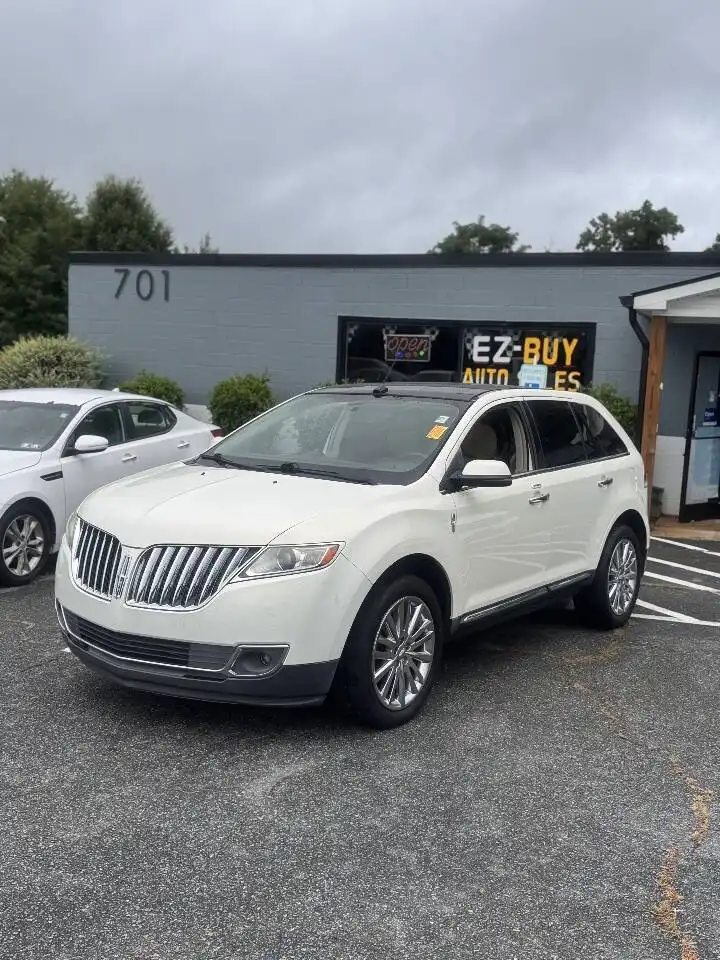2012 Lincoln MKX FWD's photo