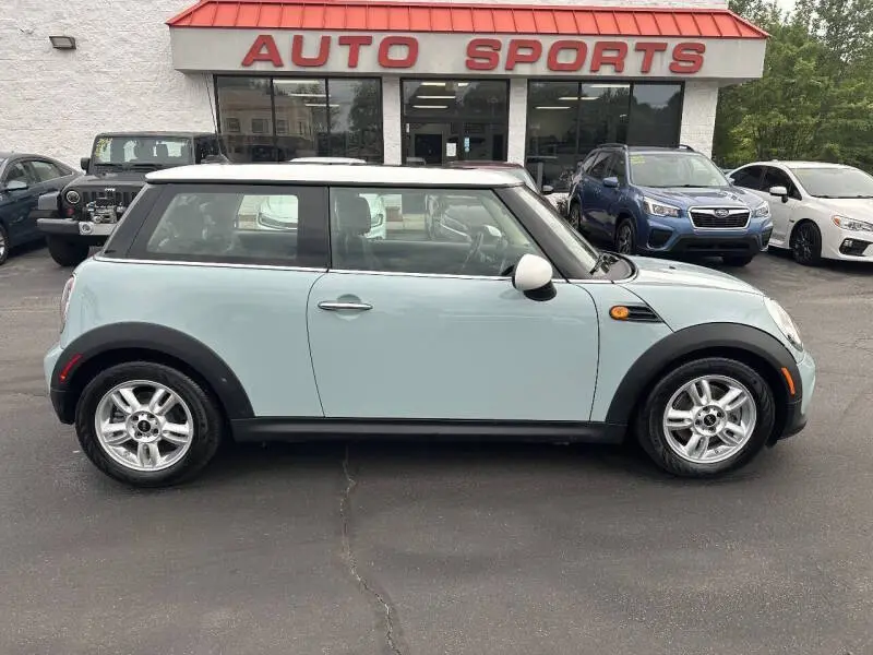2012 MINI Cooper Base photo 4