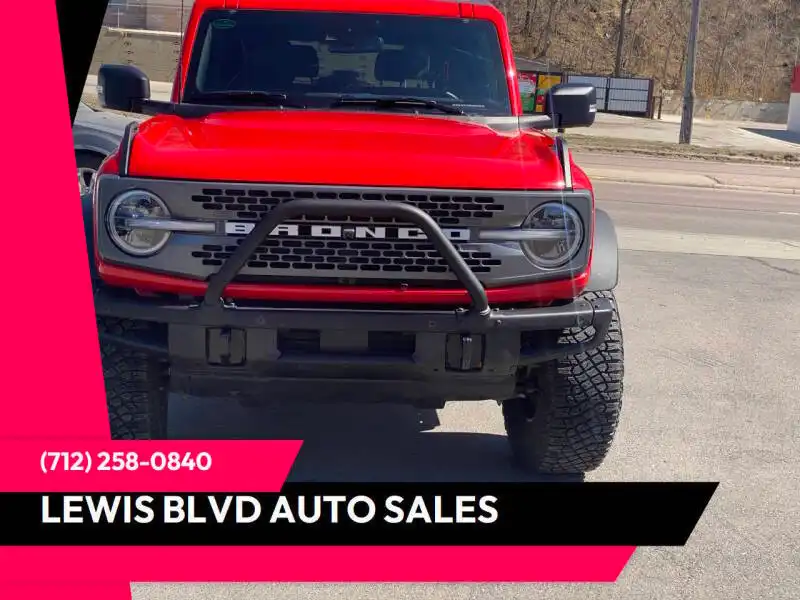 2023 Ford Bronco Badlands 4x4's photo