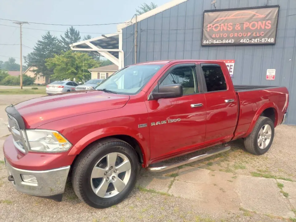 2012 RAM 1500 SLT 4x4 Quad Cab photo 4