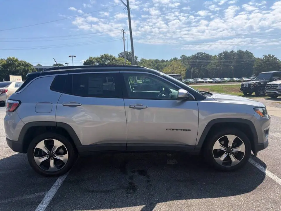 2018 Jeep Compass Latitude 4WD photo 5