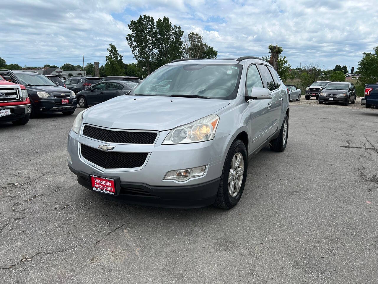 2011 Chevrolet Traverse 2LT AWD's photo