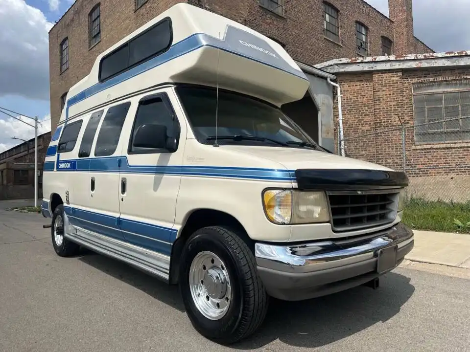 1995 Ford E-Series's photo