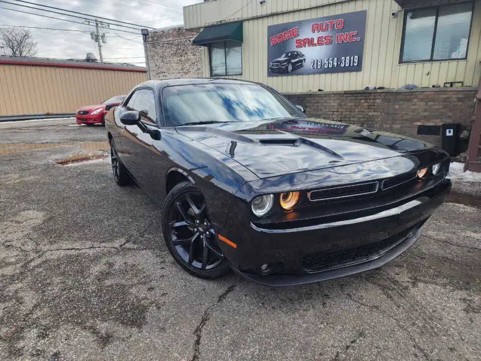 2022 Dodge Challenger SXT Auto's photo
