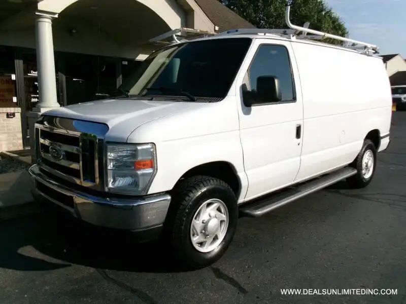 2014 Ford E-Series E-250 Van's photo