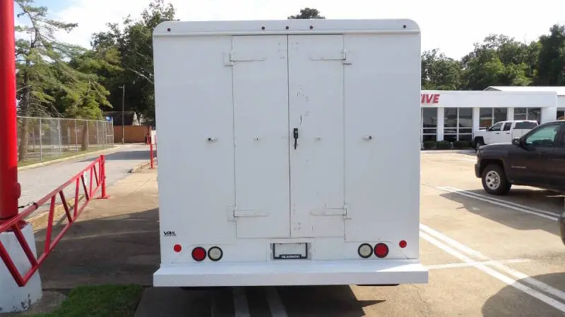2014 Ford E-Series Base photo 3