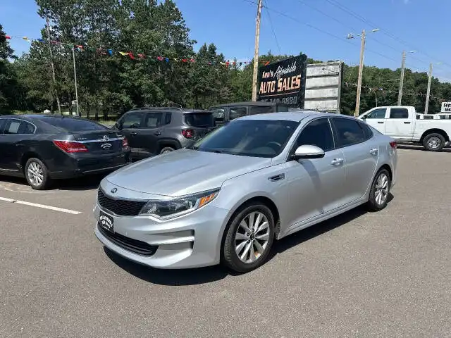 2017 Kia Optima LX AT's photo