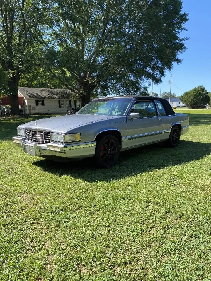 1991 Cadillac DeVille undefined photo 5