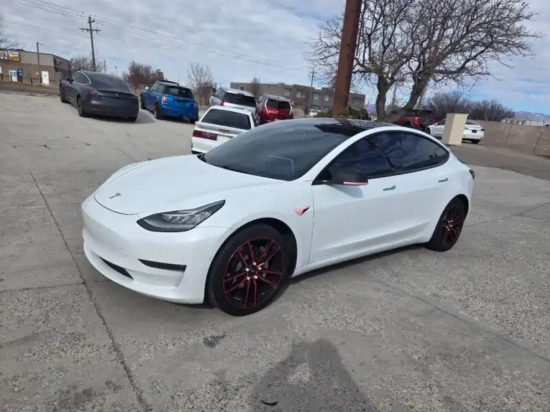 2018 Tesla Model 3 Long Range's photo