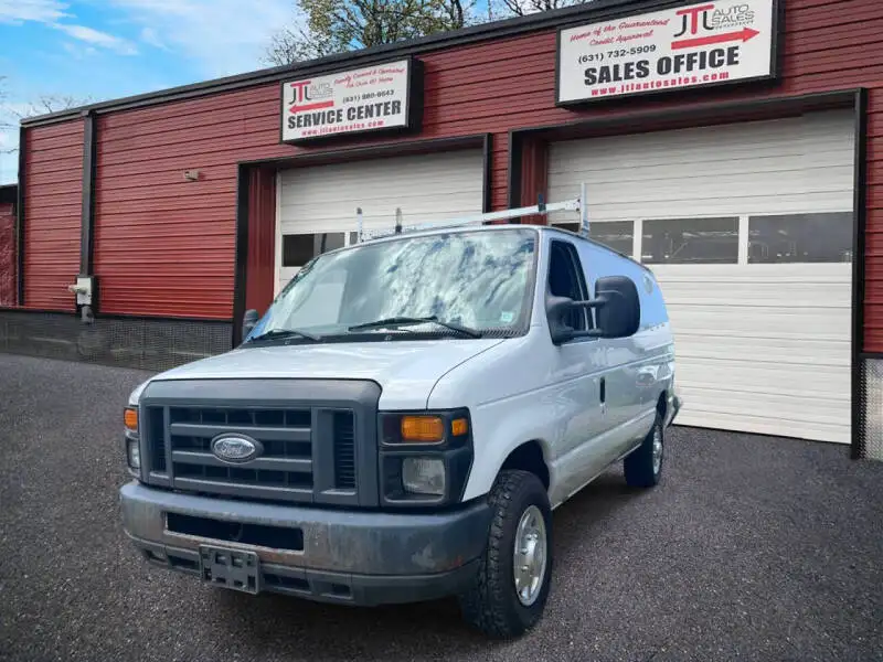 2014 Ford E-Series E-250 Van's photo