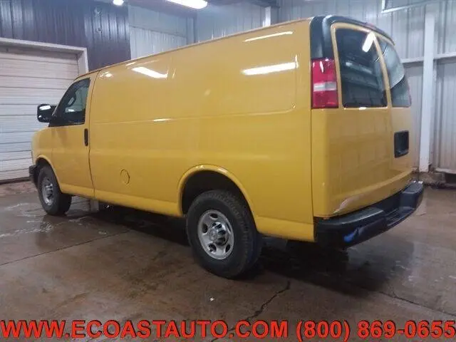 2019 Chevrolet Express Work Van HD 2500 photo 5