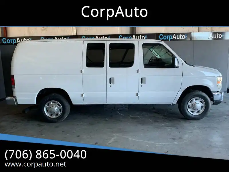 2008 Ford E-Series E-350 Super Duty's photo