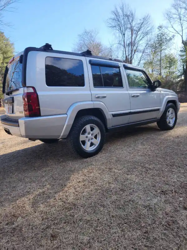 2007 Jeep Commander Sport 4X4's photo