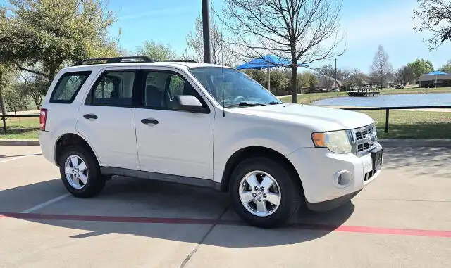 2012 Ford Escape XLS's photo
