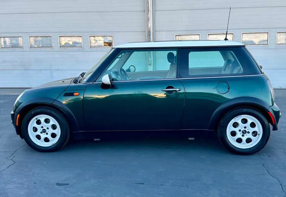 2002 MINI Cooper Cooper photo 5