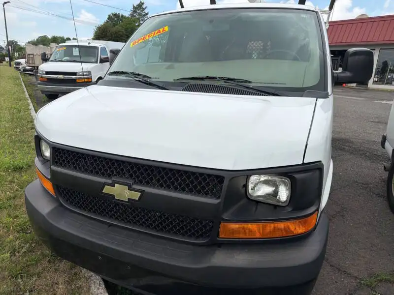 2012 Chevrolet Express 2500 Work Van HD's photo