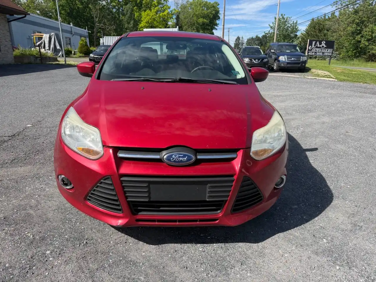 2012 Ford Focus Sedan SE's photo
