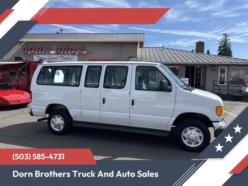 2004 Ford E-Series XL E-350 Super Duty's photo