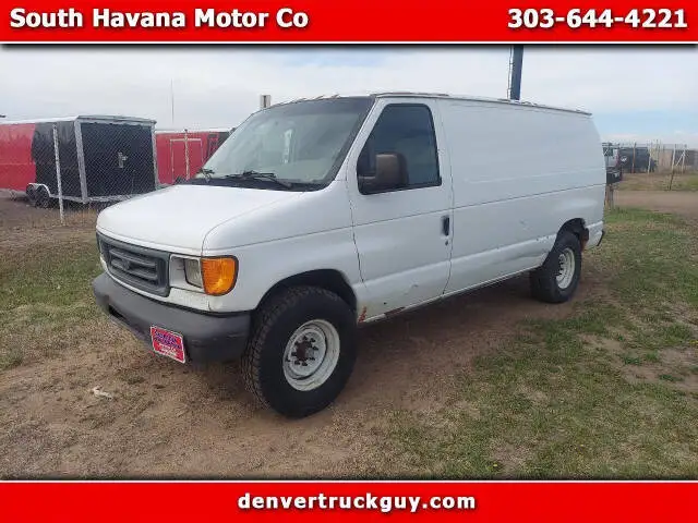2004 Ford E-Series E-250 Van photo 1