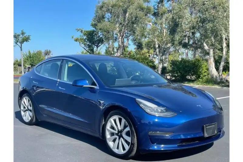 2018 Tesla Model 3's photo