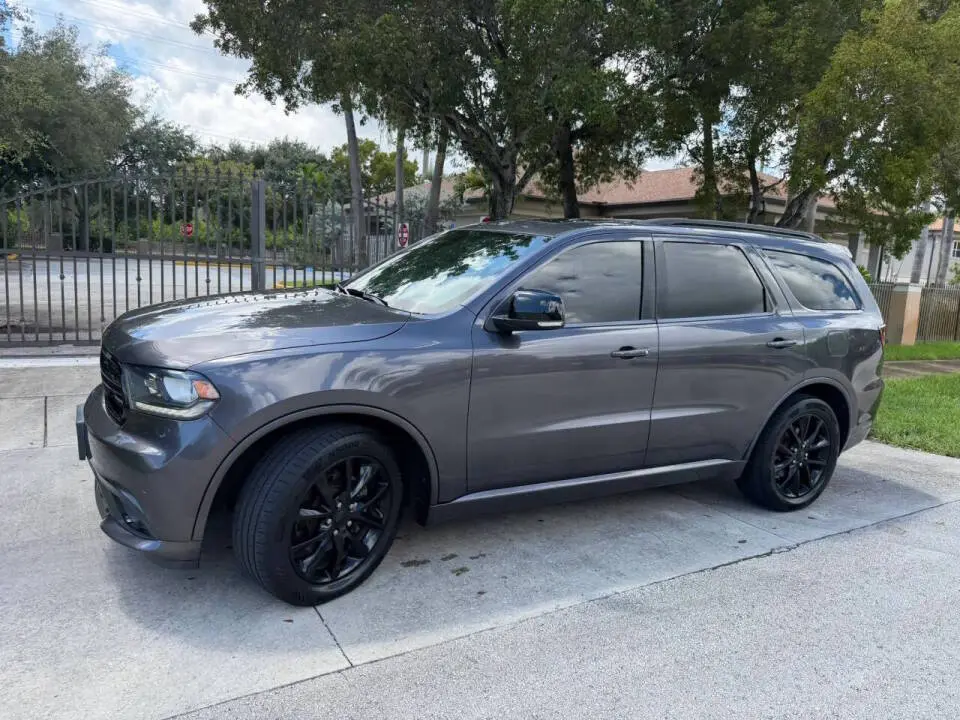 2017 Dodge Durango R/T AWD photo 4