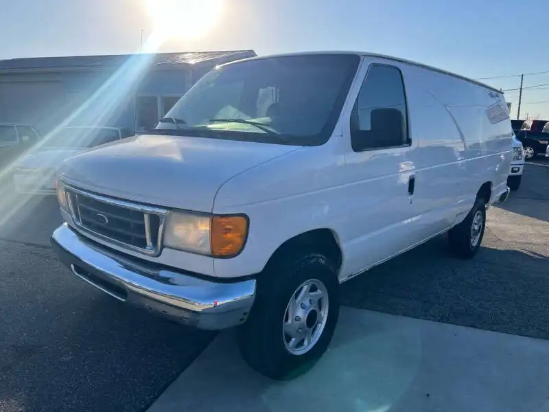 2006 Ford E-Series E-350 Super Duty Extended's photo