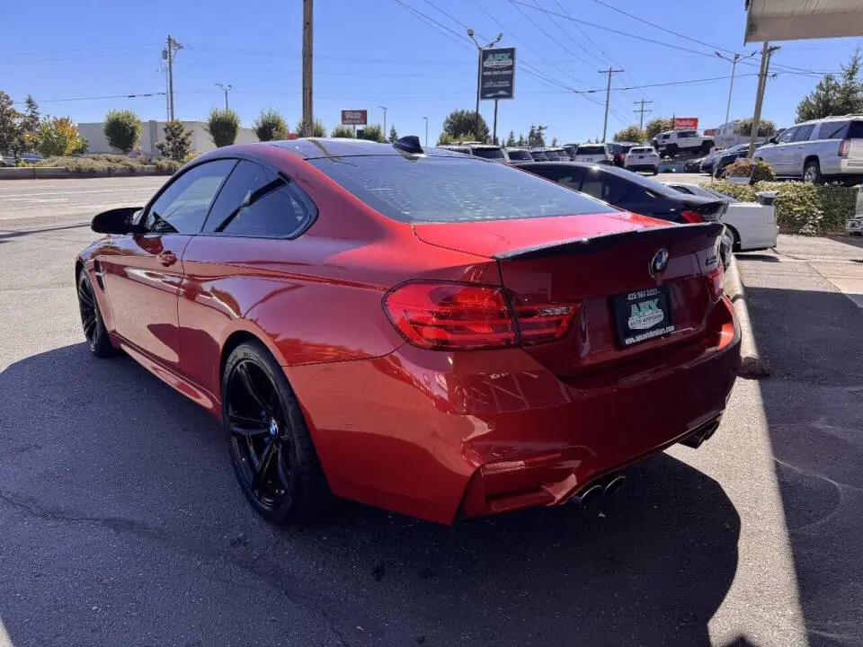 2015 BMW M4 Base photo 4