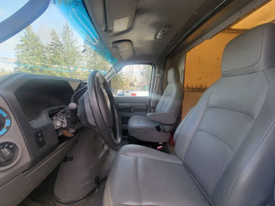 2013 Ford E-Series undefined photo 5
