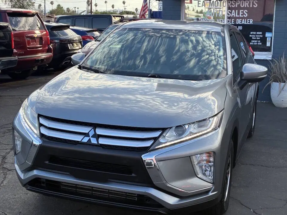 2020 Mitsubishi Eclipse Cross ES 2WD photo 3