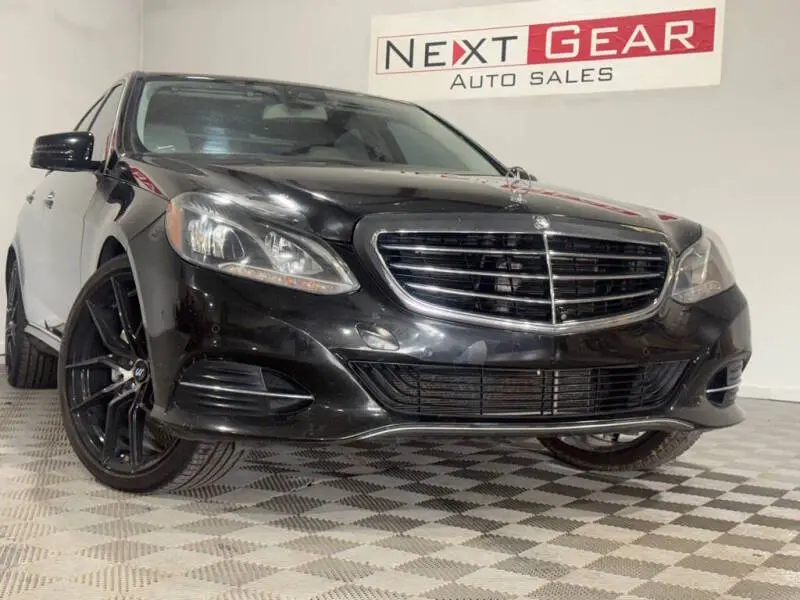 2014 Mercedes-Benz E-Class E350 Luxury photo 3