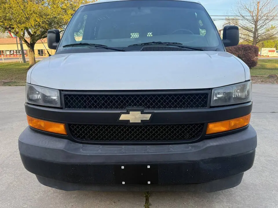 2019 Chevrolet Express 2500 Work Van HD photo 4