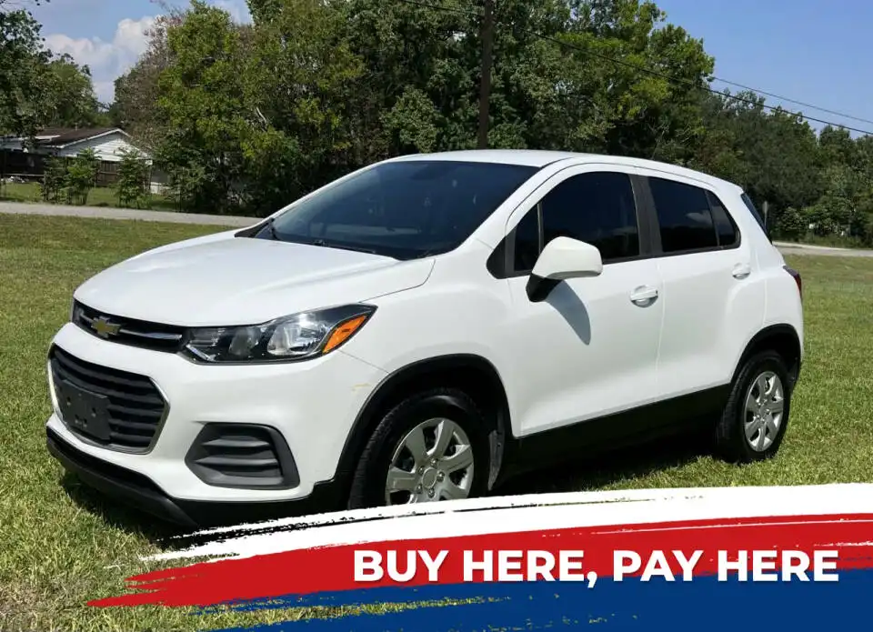 2017 Chevrolet Trax LS's photo