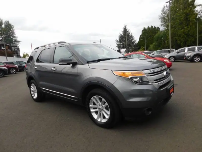 2014 Ford Explorer XLT 4WD photo 1
