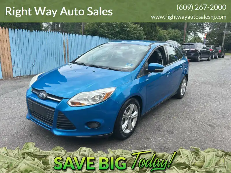 2014 Ford Focus Sedan SE's photo