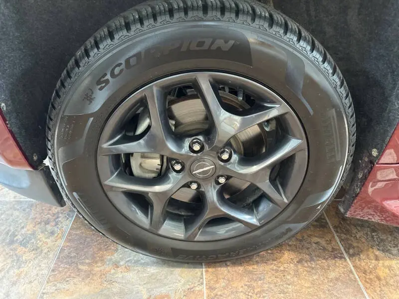 2019 Chrysler Pacifica Touring Plus photo 4