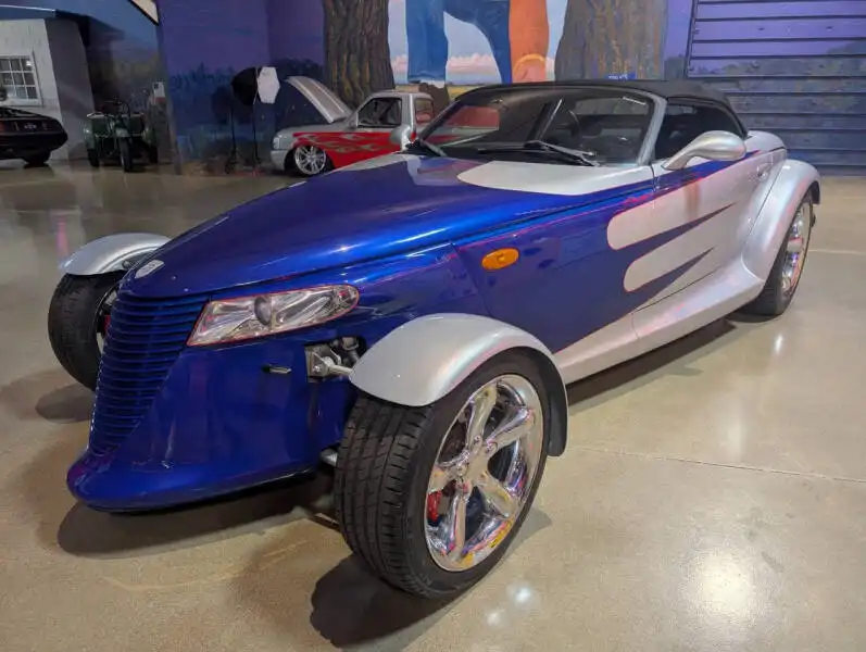 2002 Chrysler Prowler Base's photo