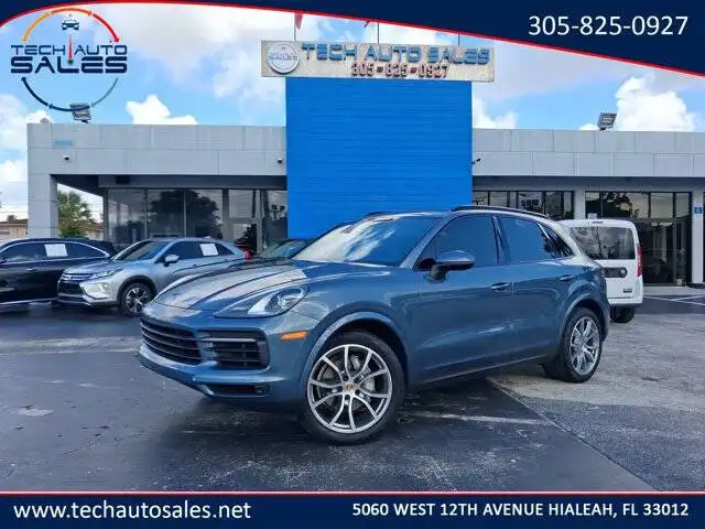 2019 Porsche Cayenne Base's photo