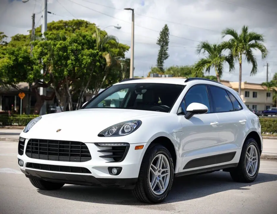 2018 Porsche Macan Base photo 5