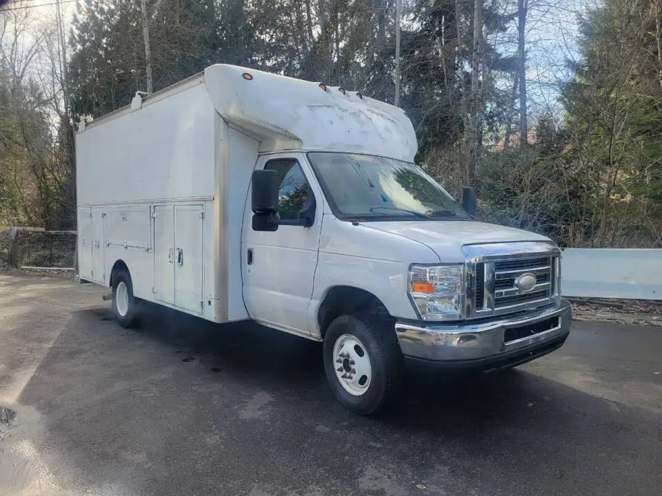 2013 Ford E-Series undefined photo 1