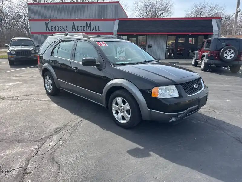 2005 Ford Freestyle SEL's photo