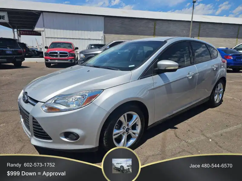2013 Ford Focus 5 Door Hatch SE's photo