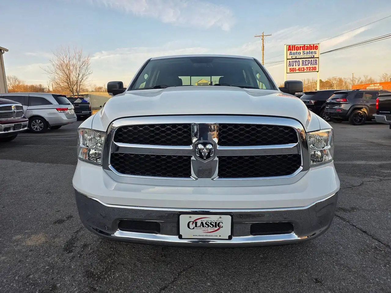 2019 RAM 1500 Classic SLT 4x4 Crew Cab 5'7's photo