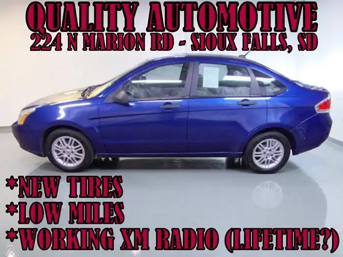 2009 Ford Focus SE's photo