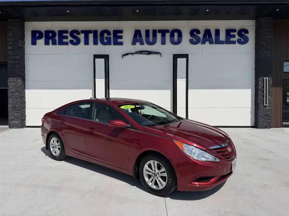 2011 Hyundai Sonata I4 GLS A T's photo