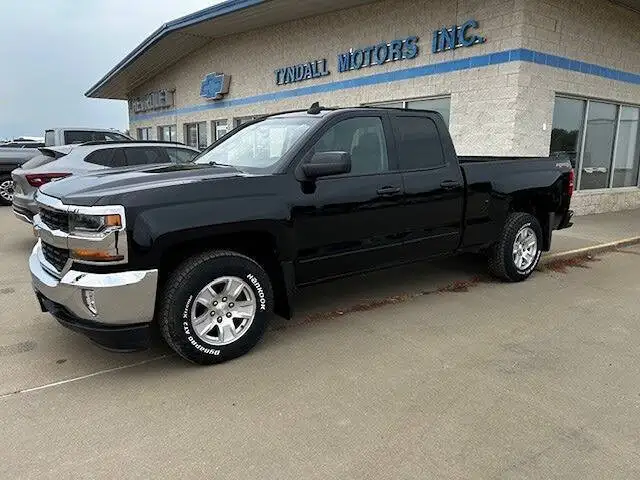 2017 Chevrolet Silverado 1500 LT 4X4 Double Cab Std Box's photo
