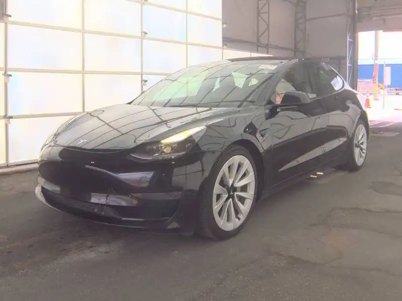 2023 Tesla Model 3 Base's photo