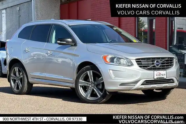 2017 Volvo XC60 T6 AWD Dynamic's photo